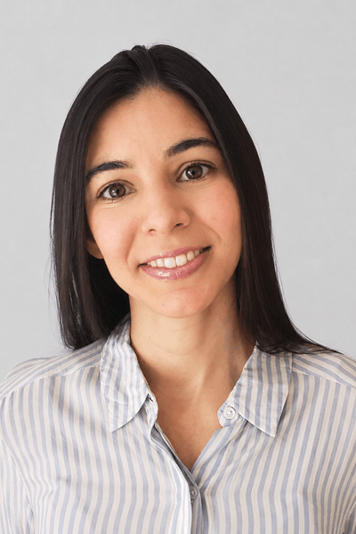 Dr. Gabriela Anton